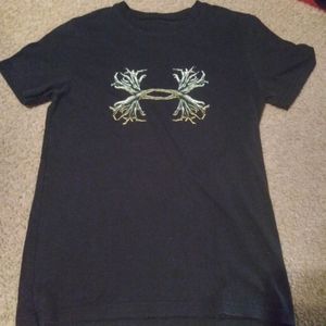 Lot of 8 boys Under Armour shirts